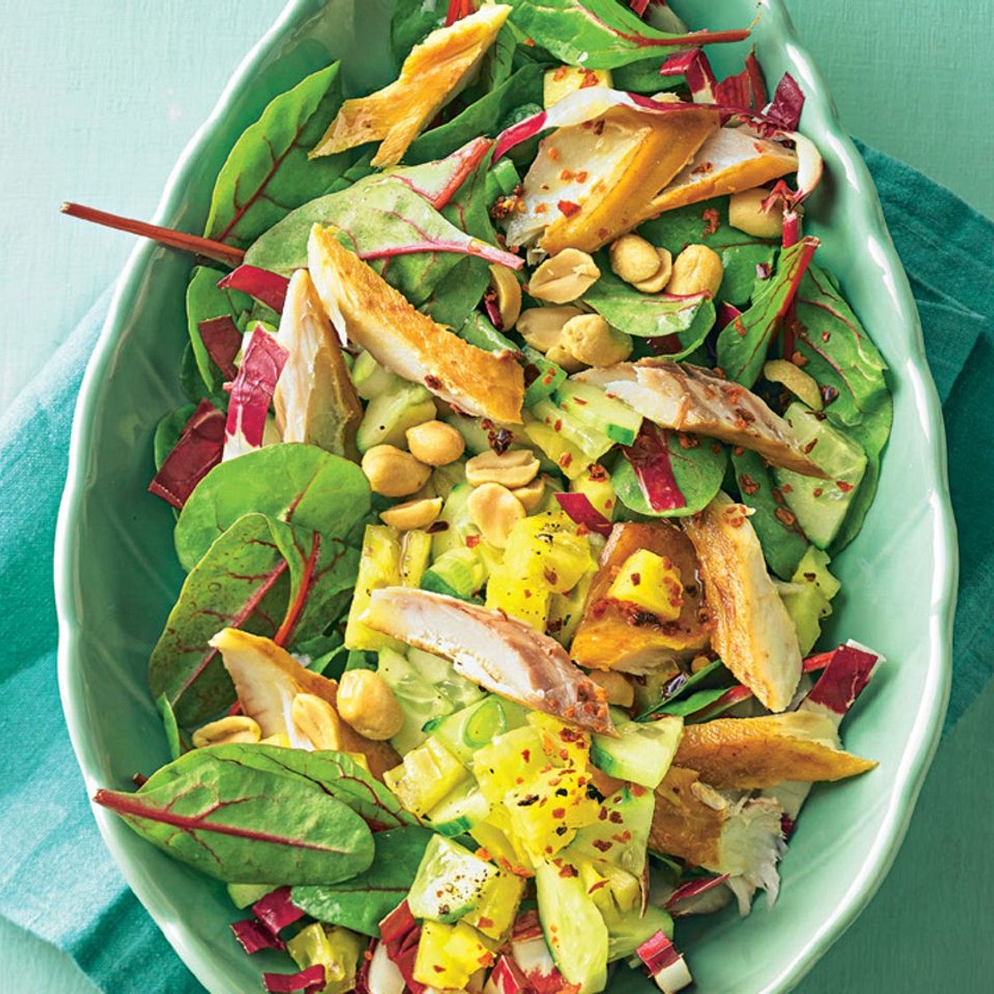 Gurken-Ananas-Salat mit Makrele