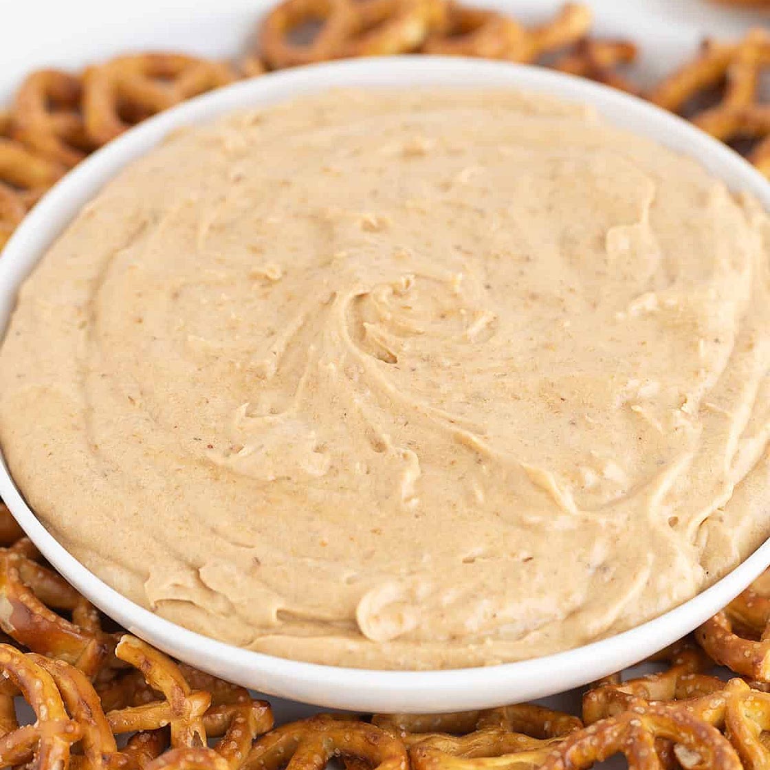 Oatmeal Cream Pie Dip