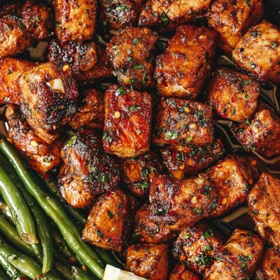 Garlic Butter Pork Bites with Lemon Green Beans