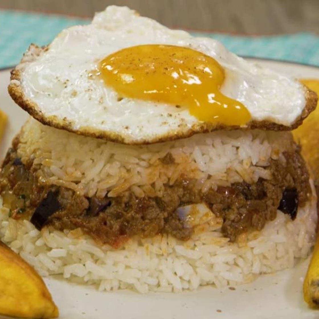Arroz tapado a lo pobre: receta paso a paso (VIDEO)