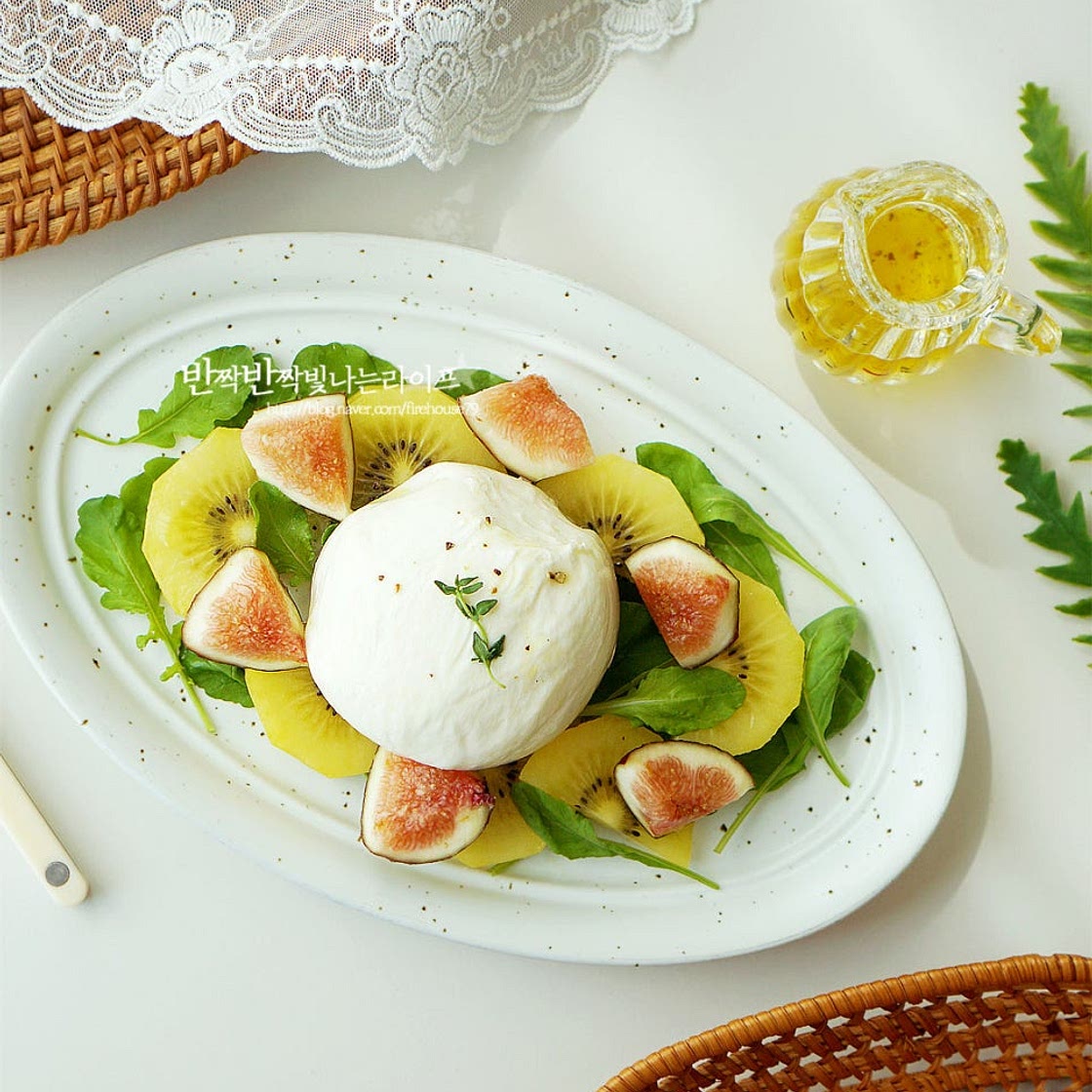 부라타치즈 샐러드 만들기 소스 브라타치즈 먹는법 무화과샐러드