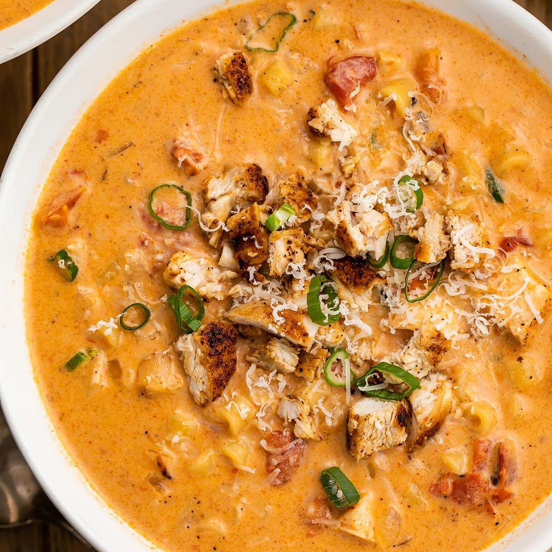 Creamy Cajun Chicken Pasta Soup