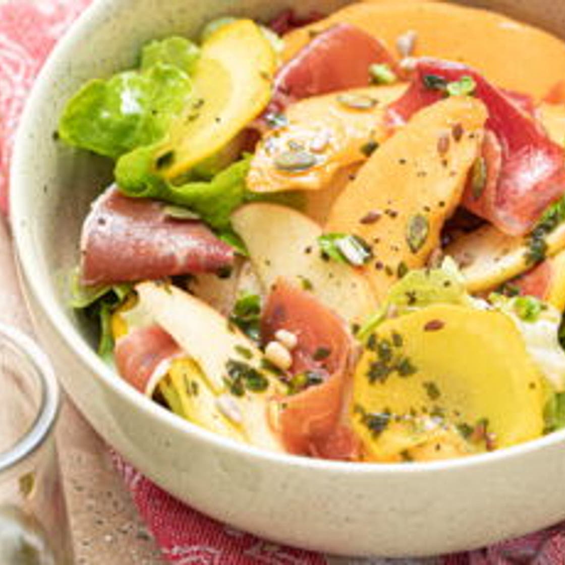 Salade au melon courgette et jambon cru