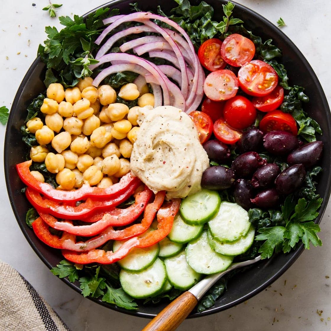 MEDITERRANEAN KALE SALAD