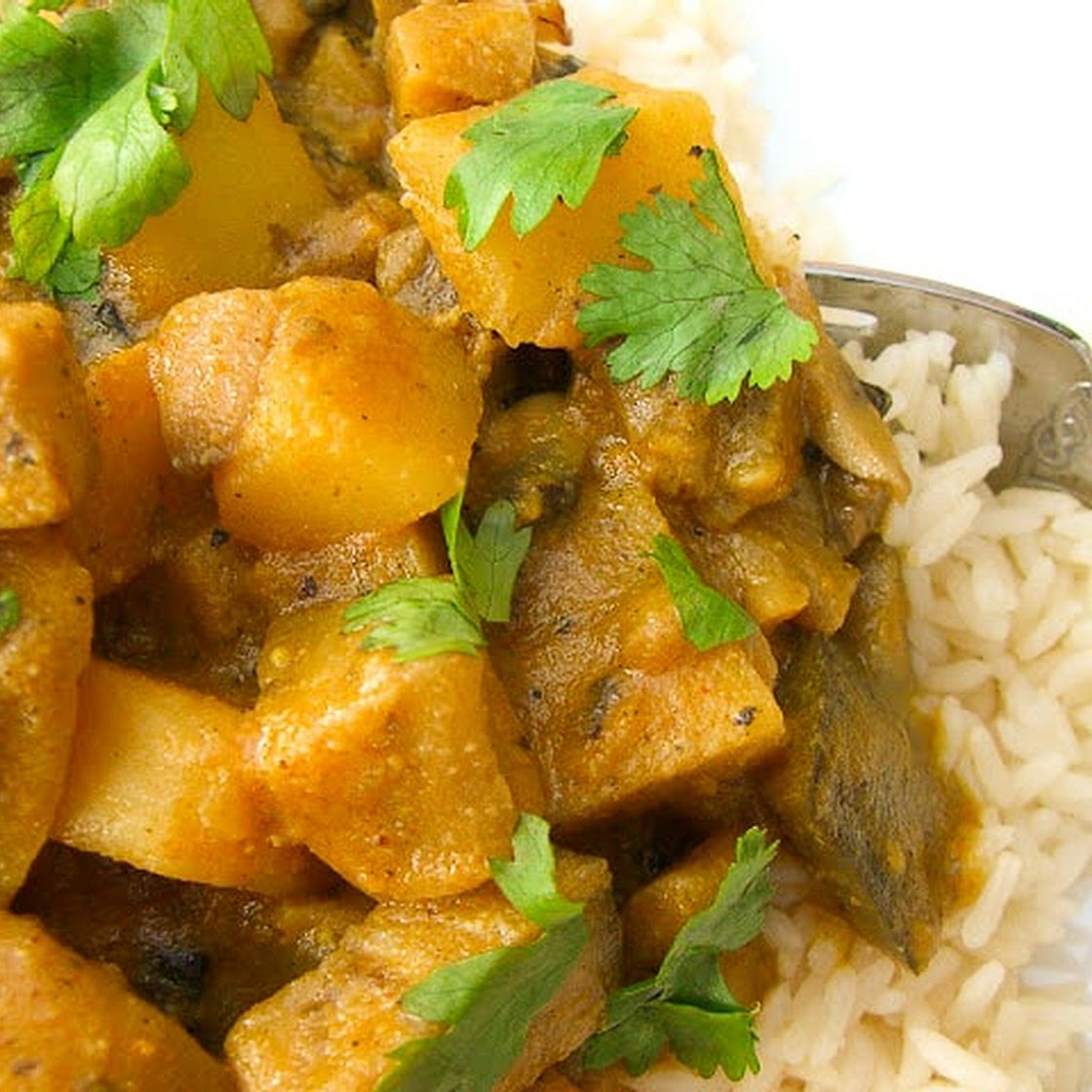 Easy Mushroom, Potato & Aubergine Curry