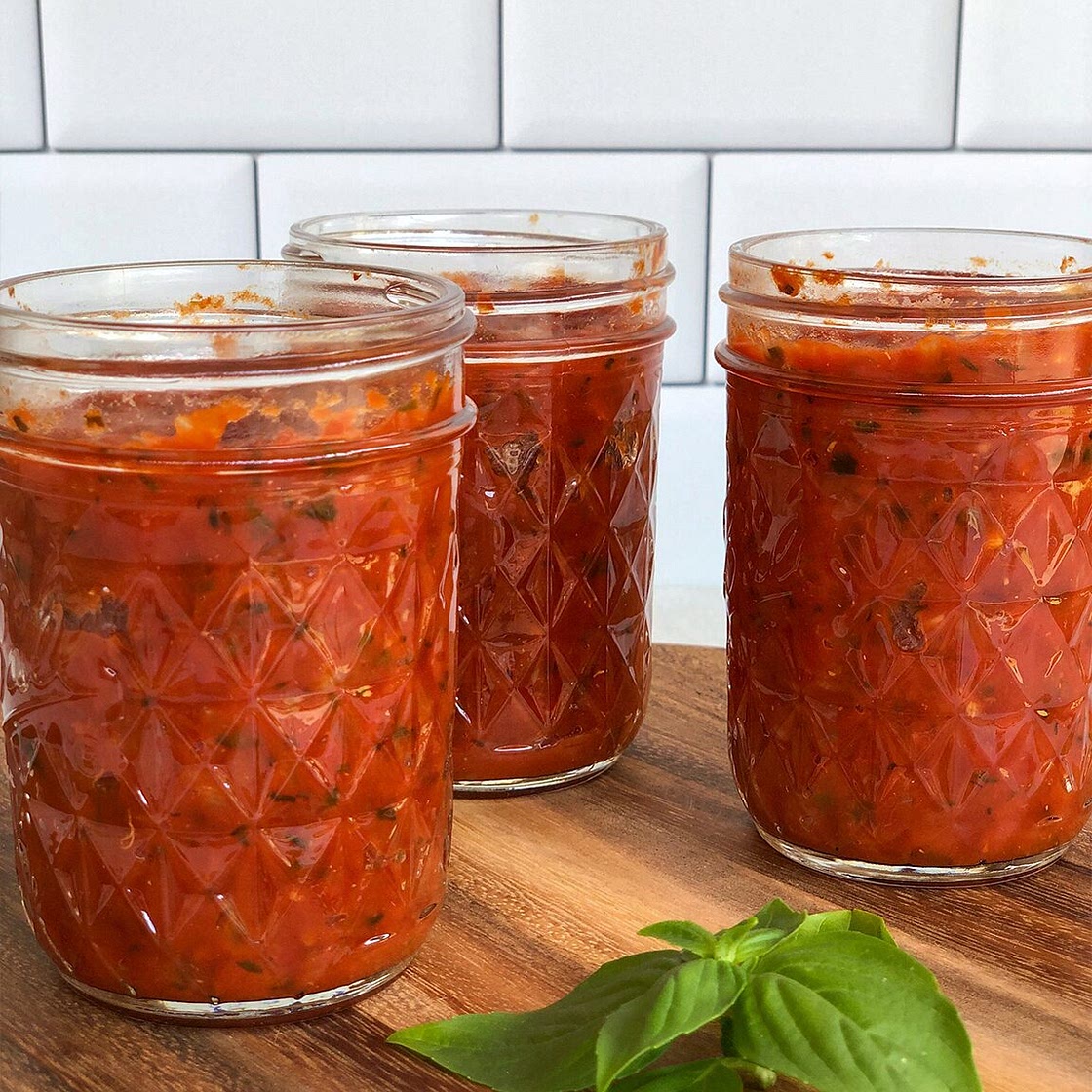 Easy Homemade Pizza Sauce Recipe