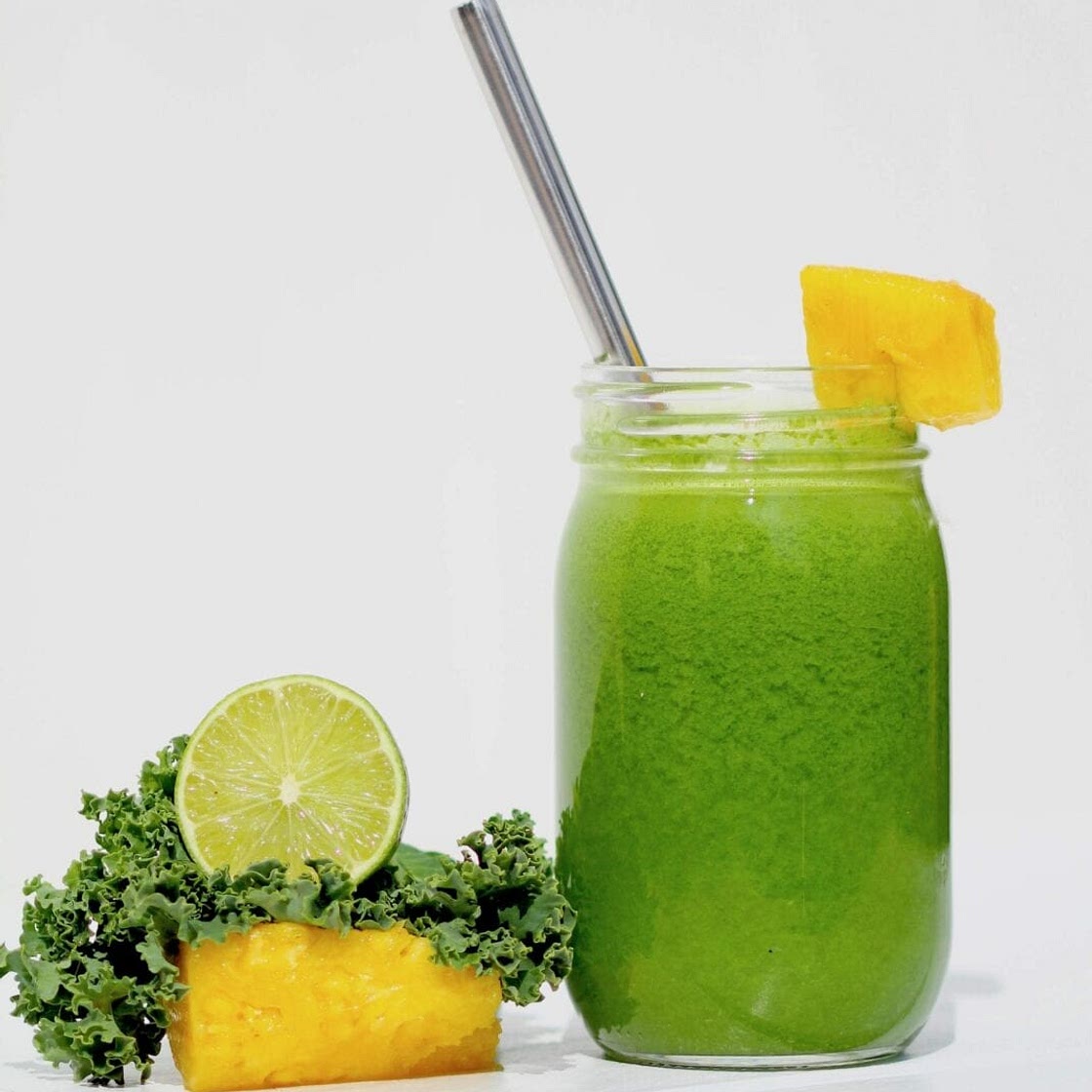 Energy Smoothie Recipe: Kale Pineapple Smoothie
