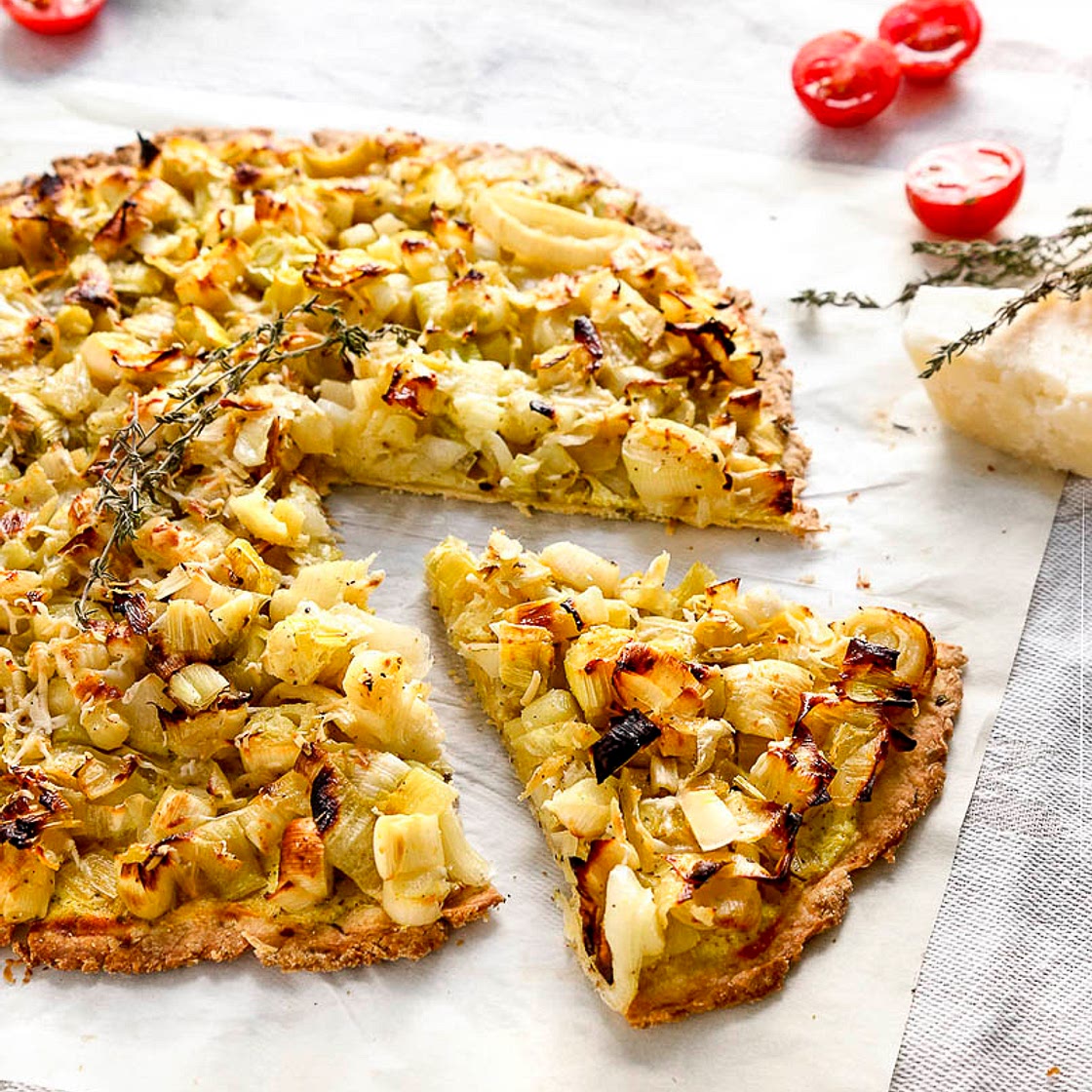 Tarte fine aux poireaux et aux oignons