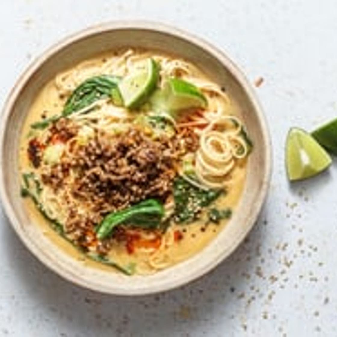 Tantanmen mit Ramen-Nudeln