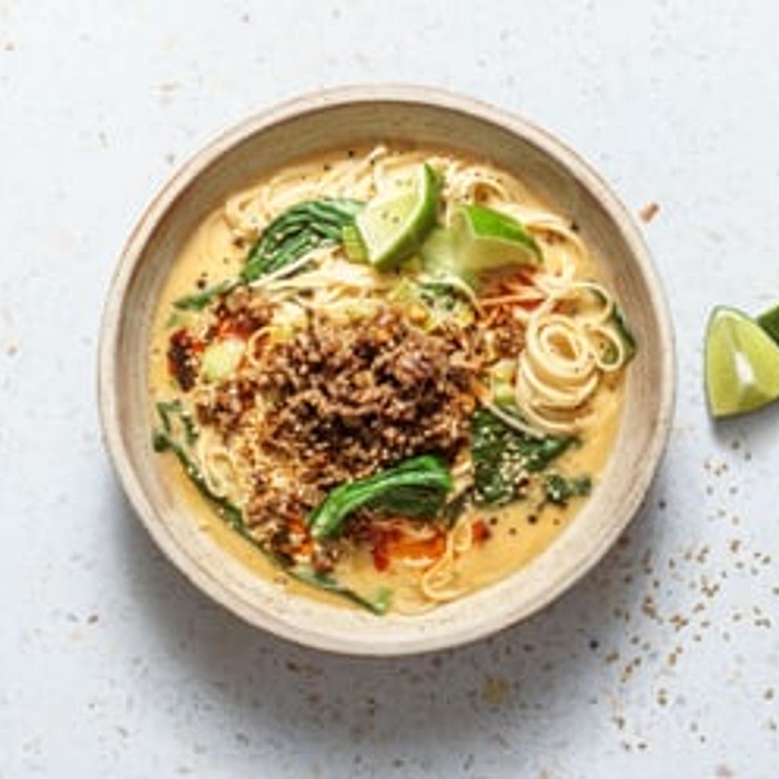 Tantanmen mit Ramen-Nudeln