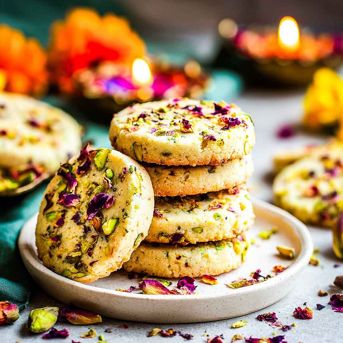 Rose Pistachio Shortbread Cookies
