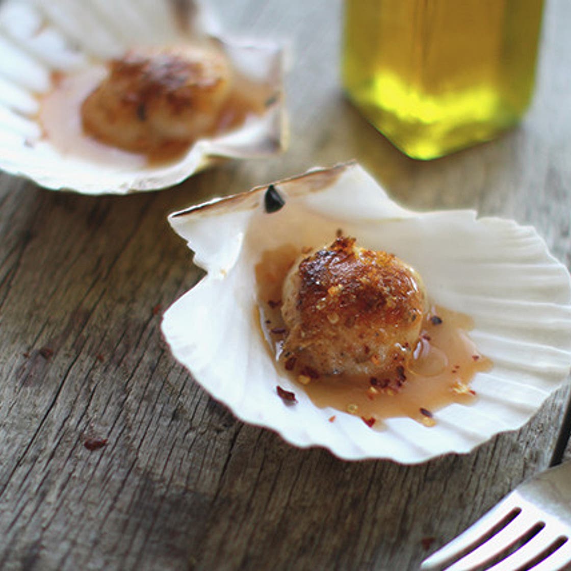 Scallops in a Saffron Broth