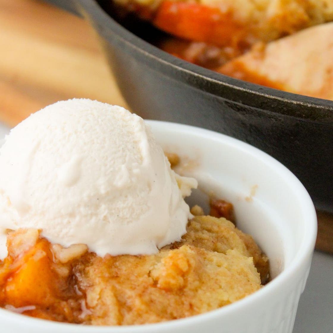 Southern-Style Vegan Peach Cobbler
