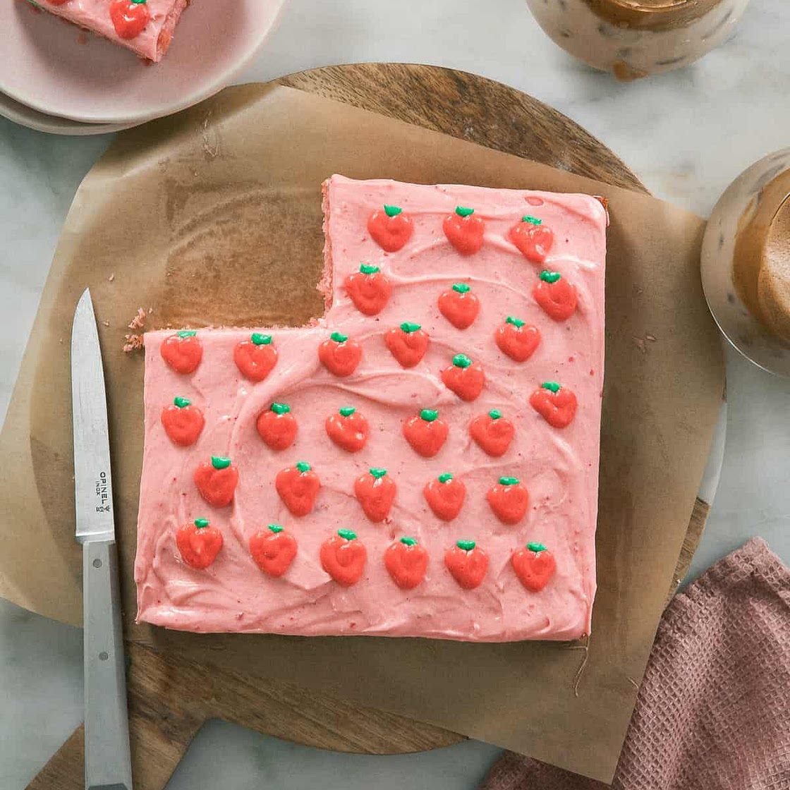 Mini Strawberry Cake