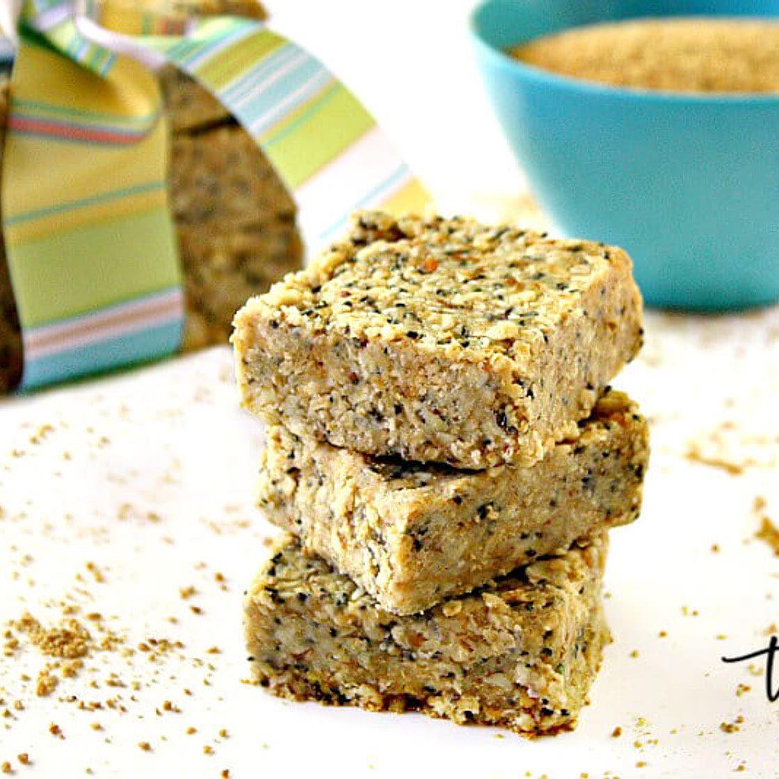 Gluten-Free Vegan No-Bake Hemp and Chia Seed Bars