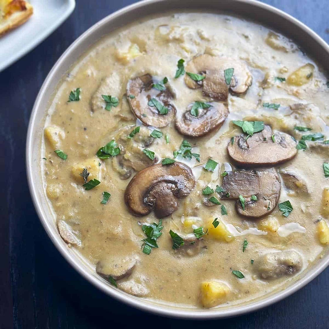 Creamy Mushroom and Potato Soup