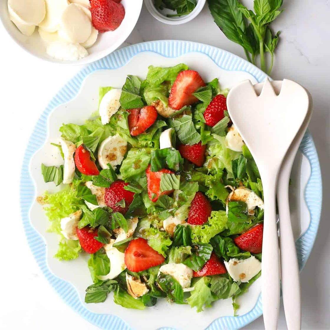 Low Carb Strawberry Caprese Salad