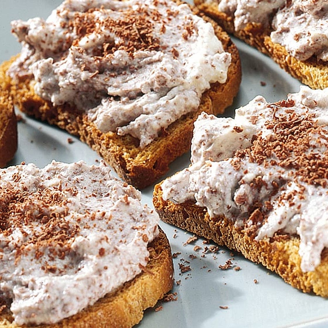 Zwieback mit Ricotta-Schoko-Aufstrich