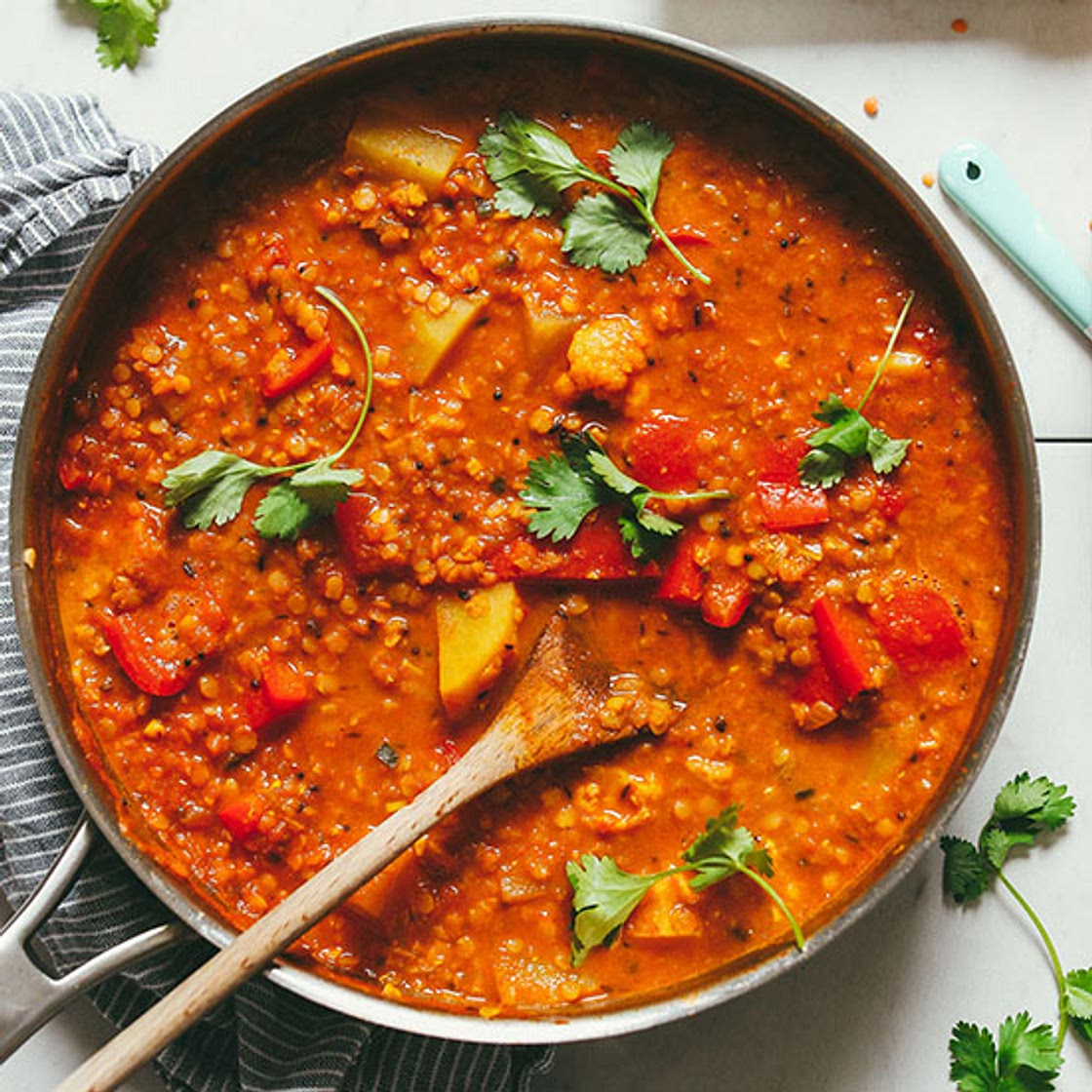 30-Minute Potato Cauliflower Red Lentil Curry