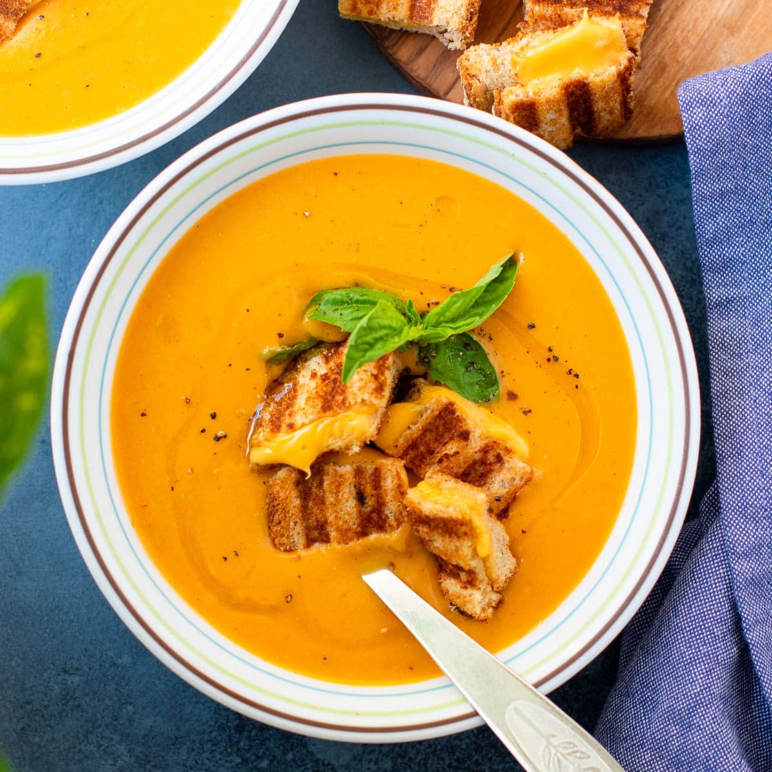 Hearty Oatmeal Vegetable Soup