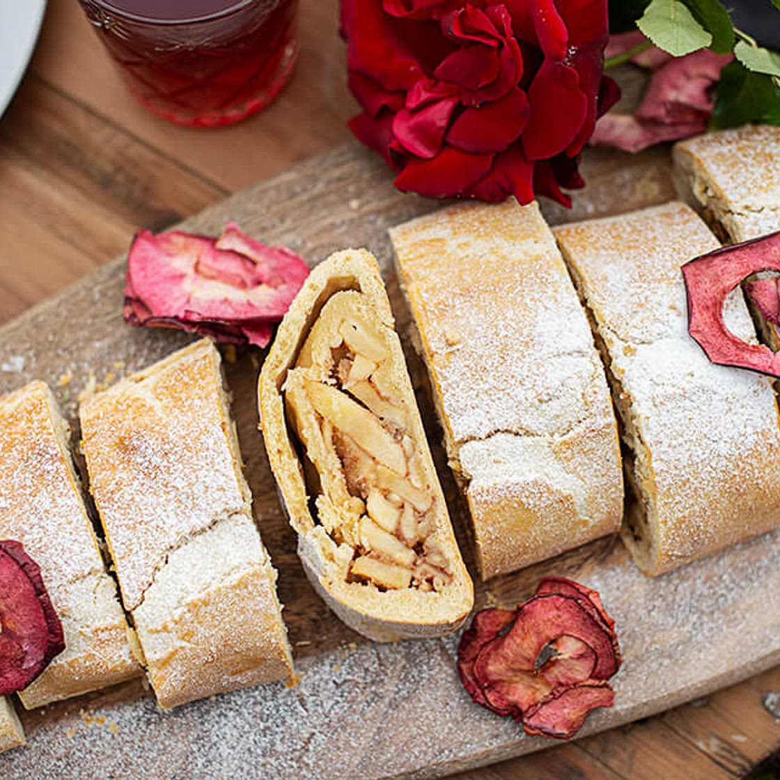 Südtiroler Apfelstrudel