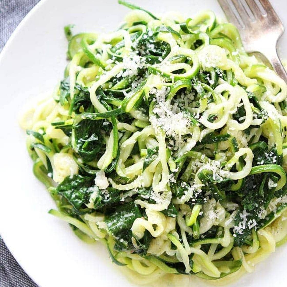 5-Ingredient Spinach Parmesan Zucchini Noodles