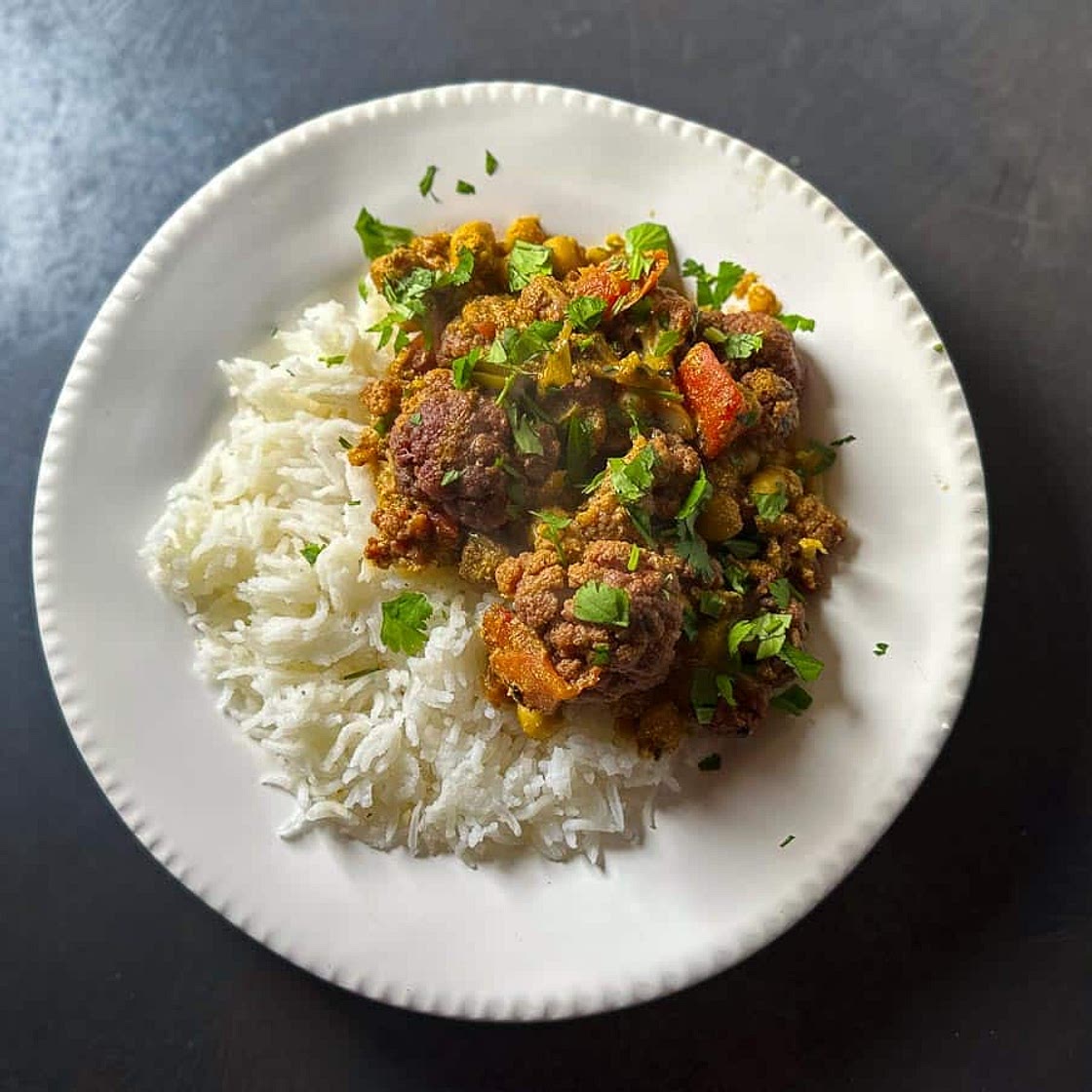 Low FODMAP Purple Cauliflower & Chickpea Curry