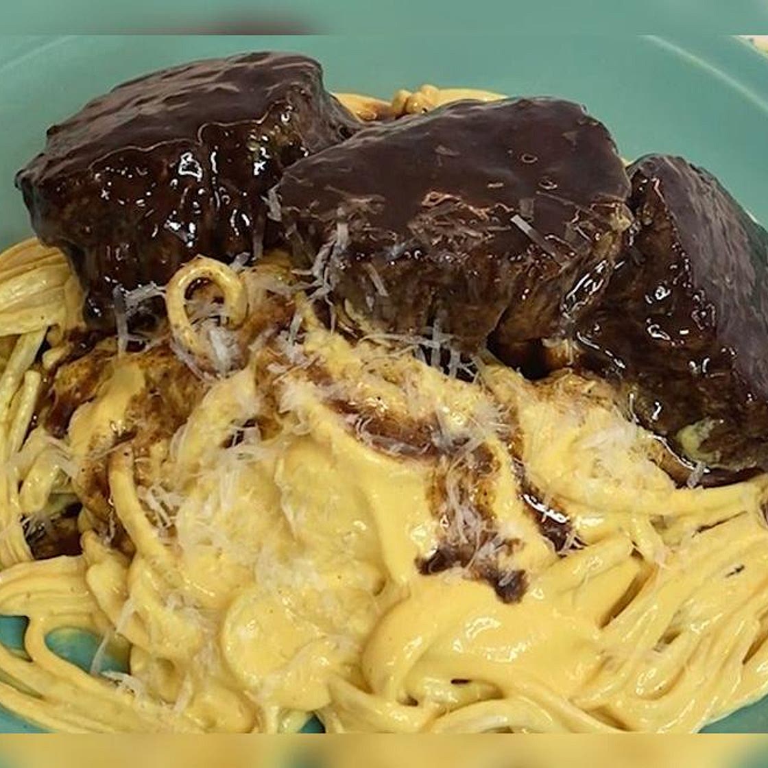 Tallarines a la huancaina con lomo: receta paso a paso (VIDEO)