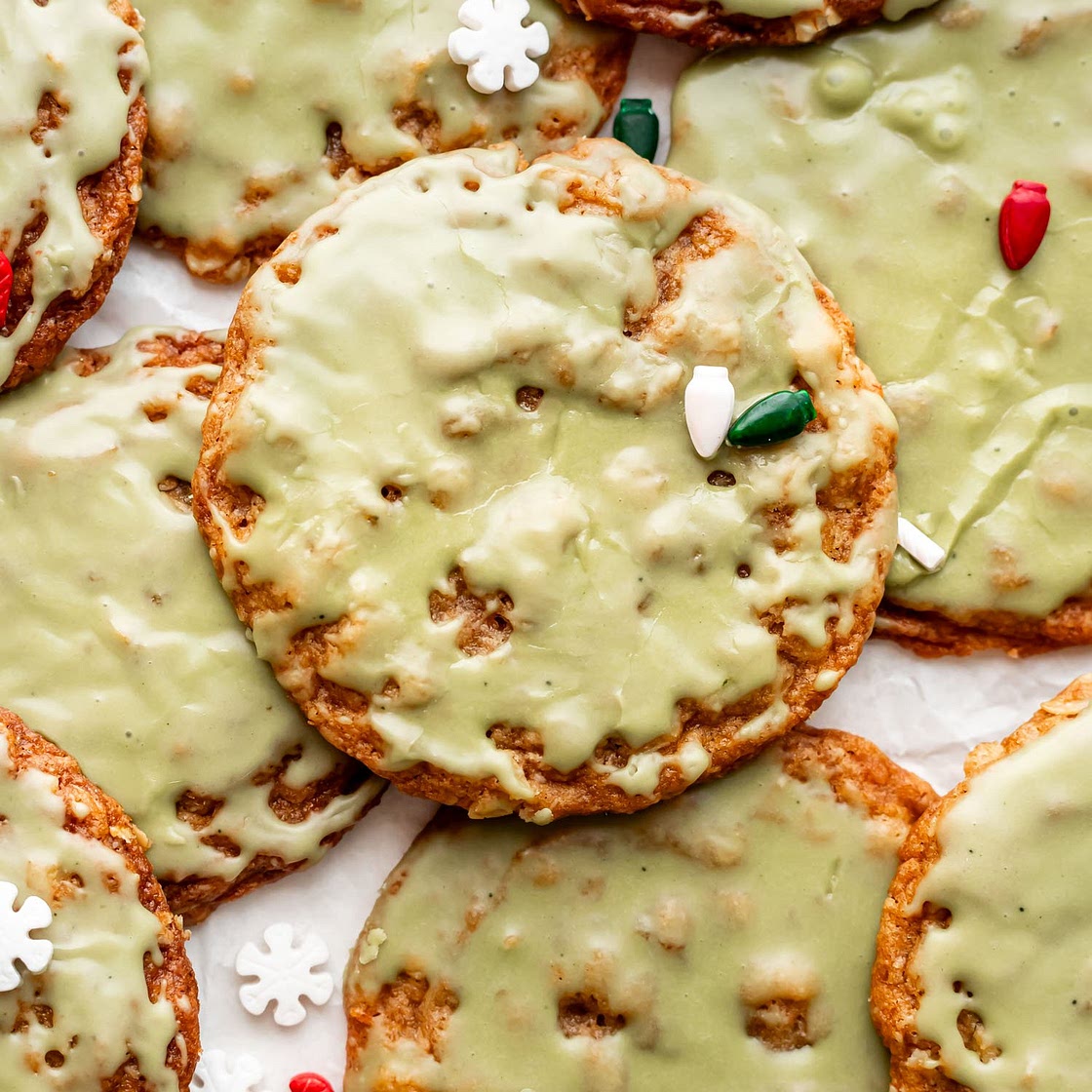 Matcha Iced Oatmeal Cookies