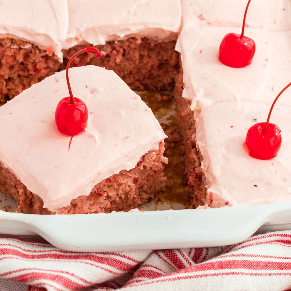 6-Ingredient Cherry Cake