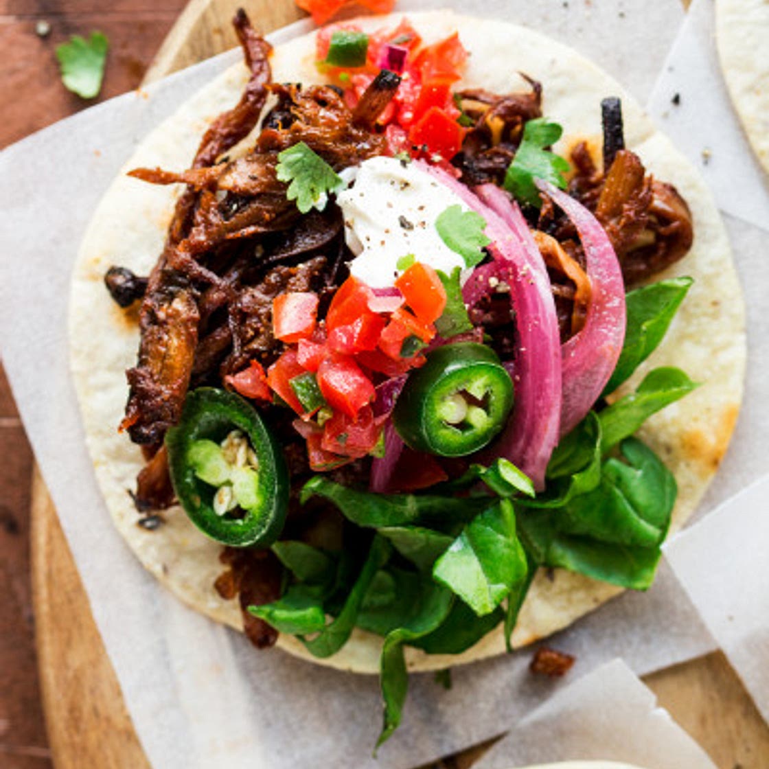 Vegan pulled mushroom tacos