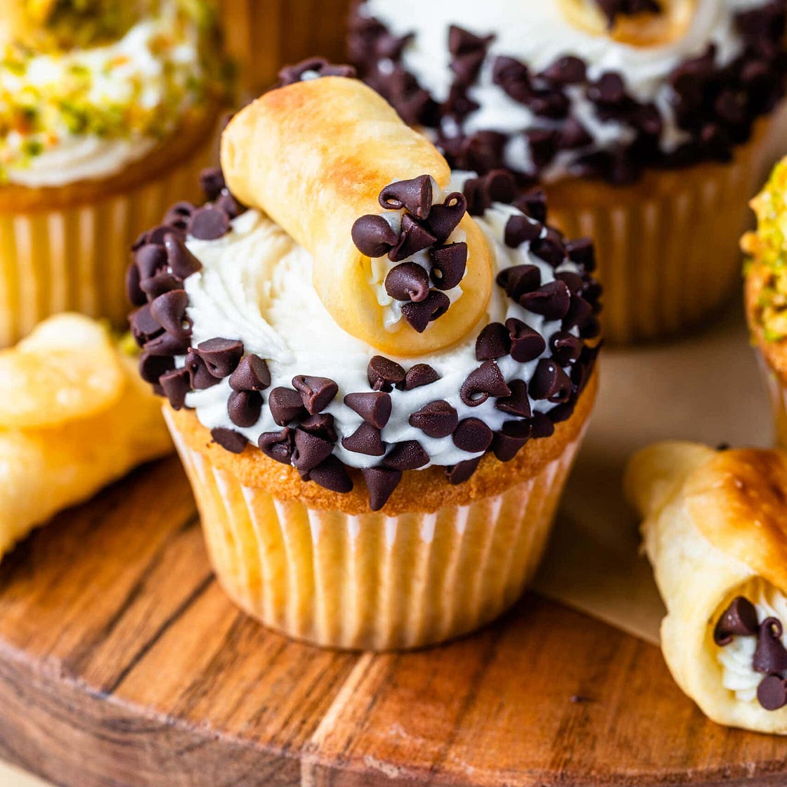 Cannoli Cupcakes