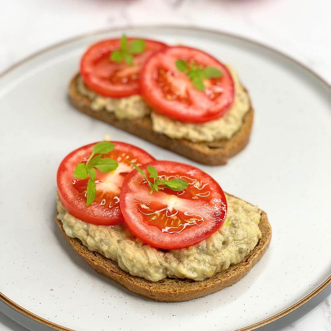 Easy Romanian Eggplant Salad with Homemade Mayo (Salata de Vinete)
