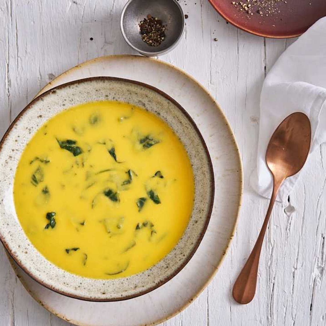 Sopa de grão com espinafres