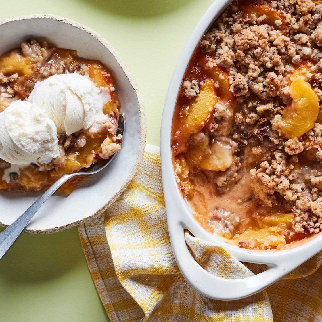 Peach crumble