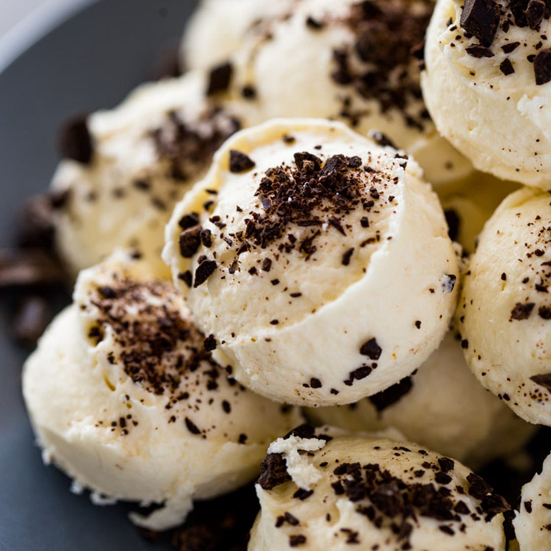 Keto Cheesecake Fat Bombs