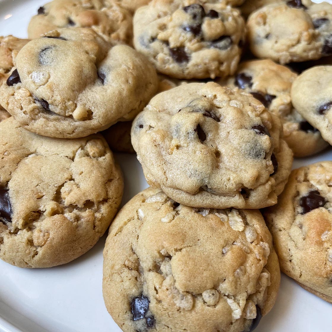 Super Simple Rice Krispie Cookies with Chocolate Chips