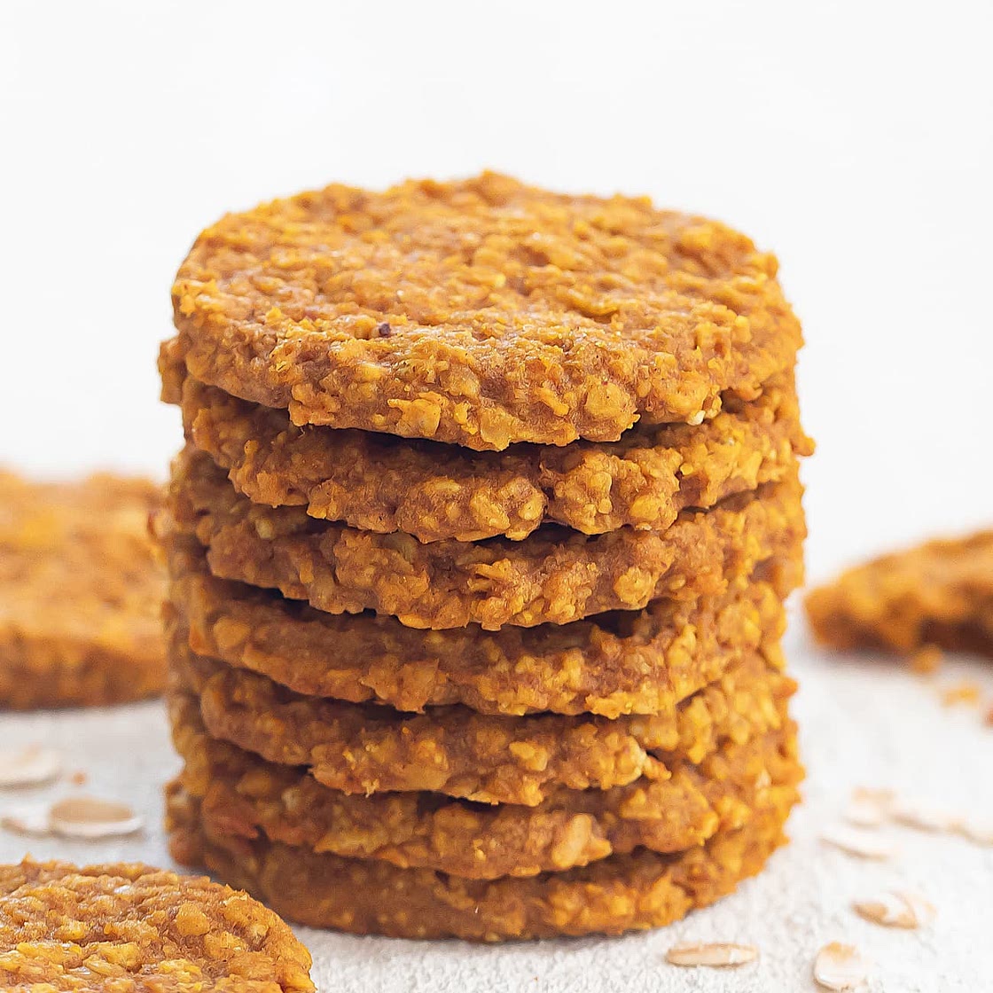 3 Ingredient Pumpkin Pie Oatmeal Cookies