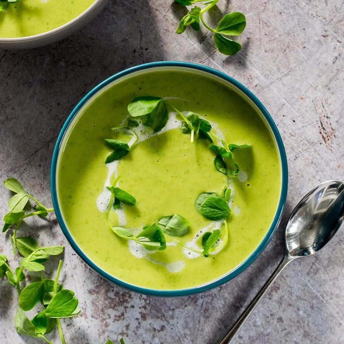 Fennel Soup with peas & lemon