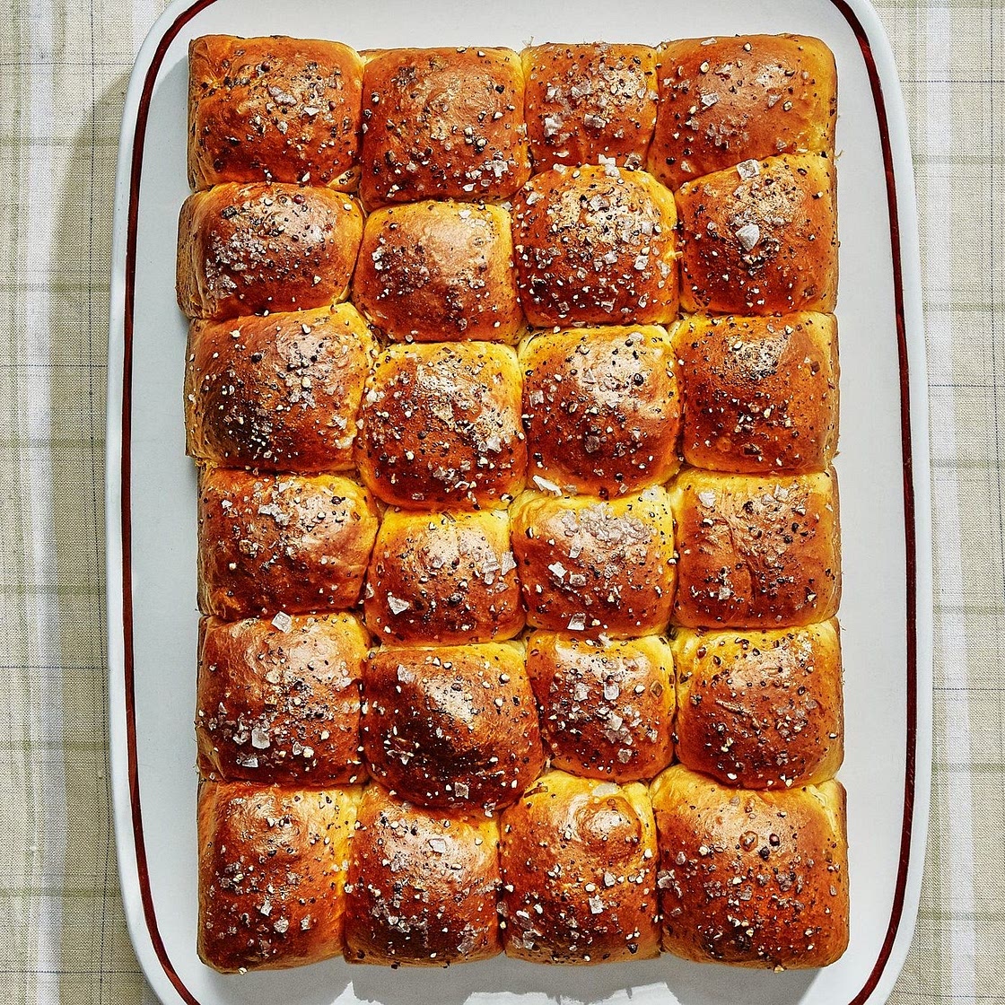 Pull-Apart Sour Cream and Chive Rolls