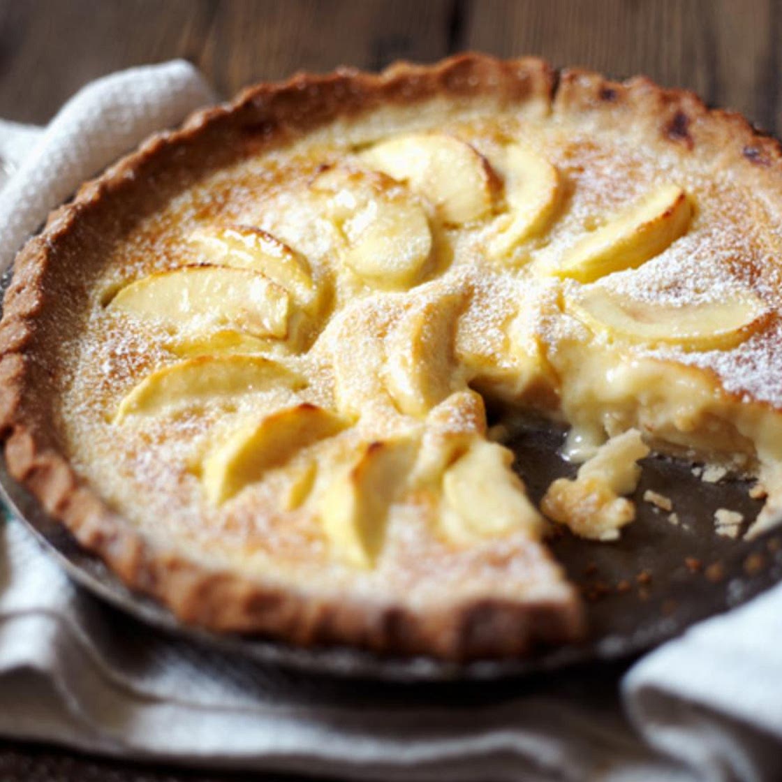 Apple tart 'Maman Blanc'