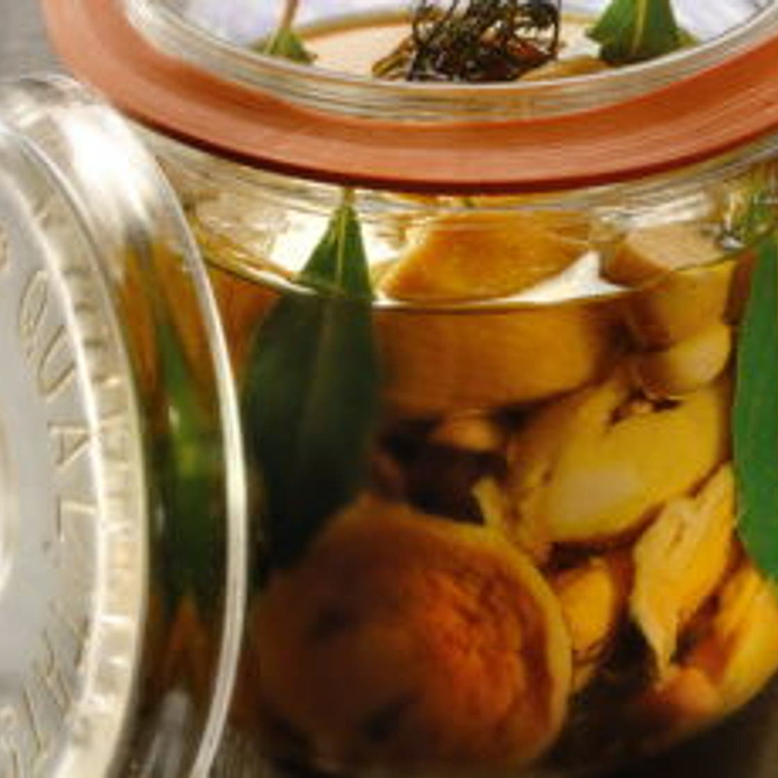 Champignons en conserve