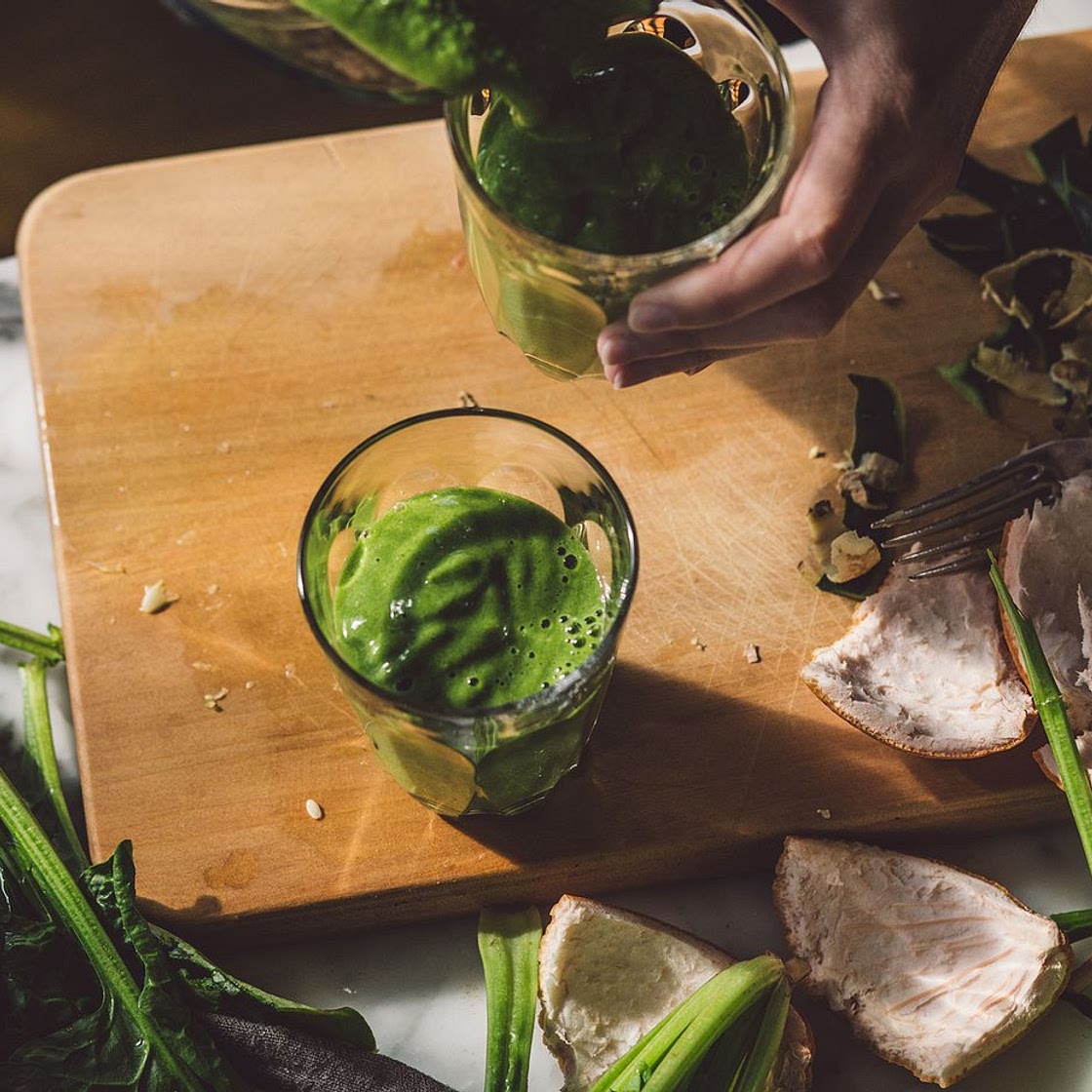 Winter green smoothie with citrus and pea protein