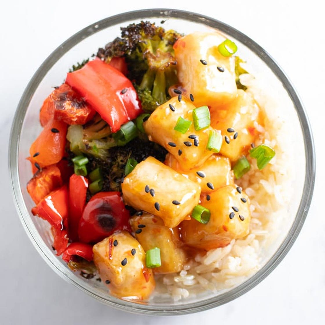 Low FODMAP Sweet Chili Tofu Bowls
