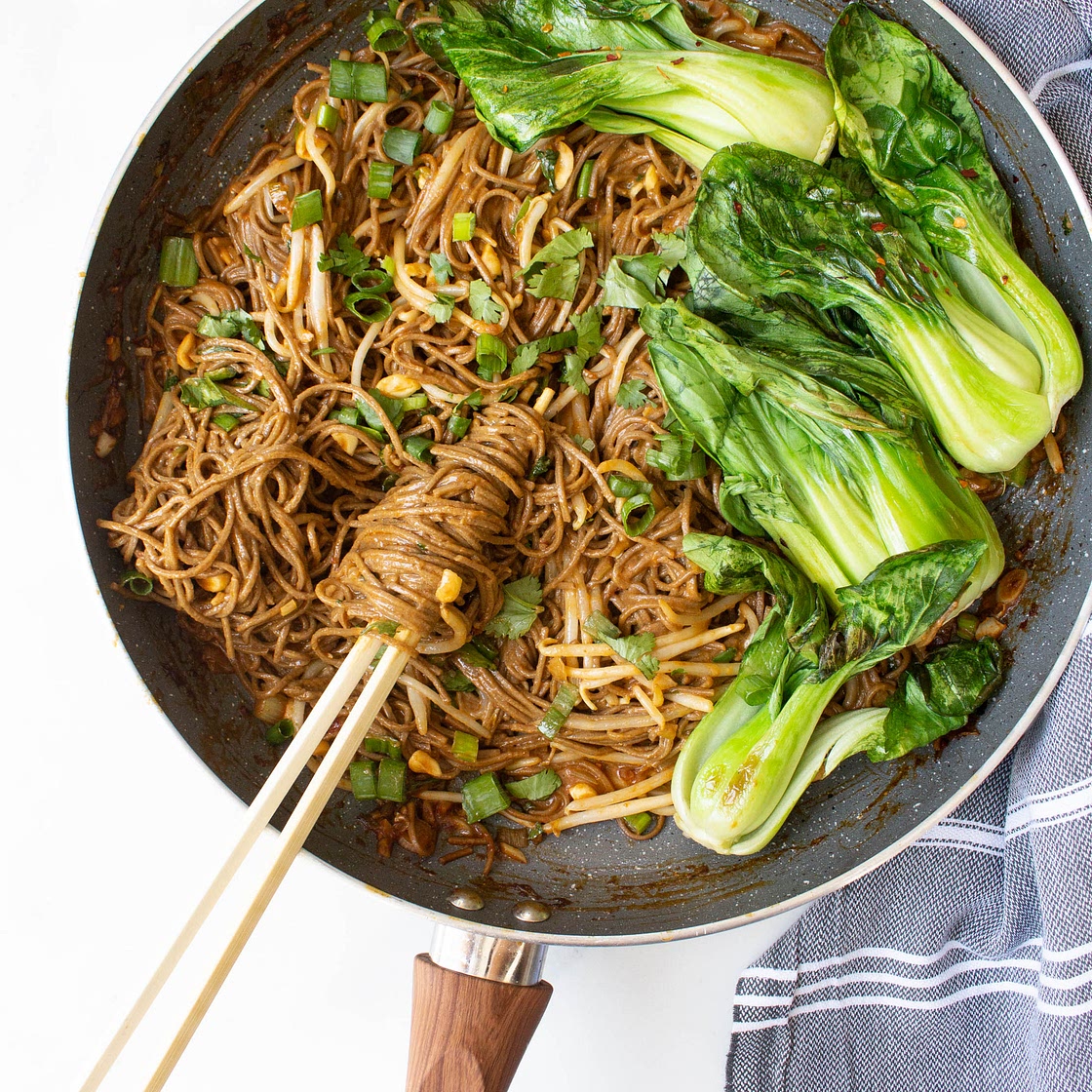 Spicy Garlic Soba Noodles with Bok Choy