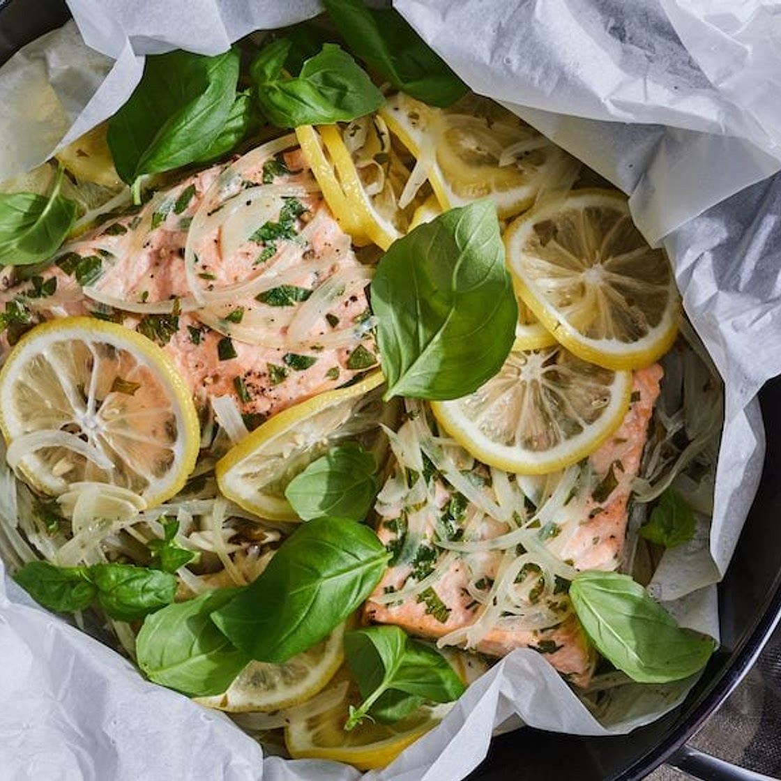 Steamed Salmon with Garlic, Herbs and Lemon