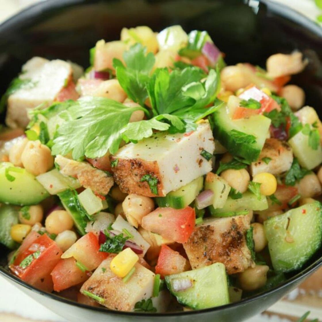 Mediterranean Chicken Chickpea Salad