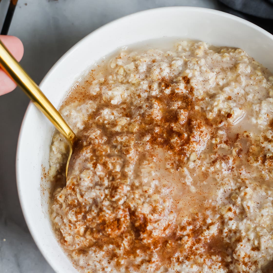Cinnamon Roll Overnight Oats
