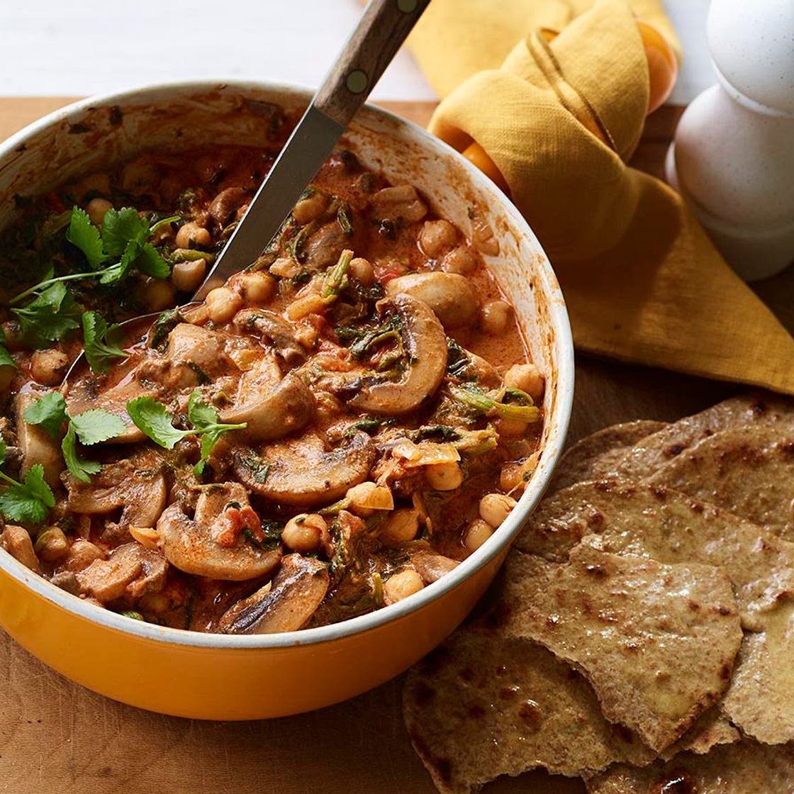 Mushroom, chickpea and spinach curry