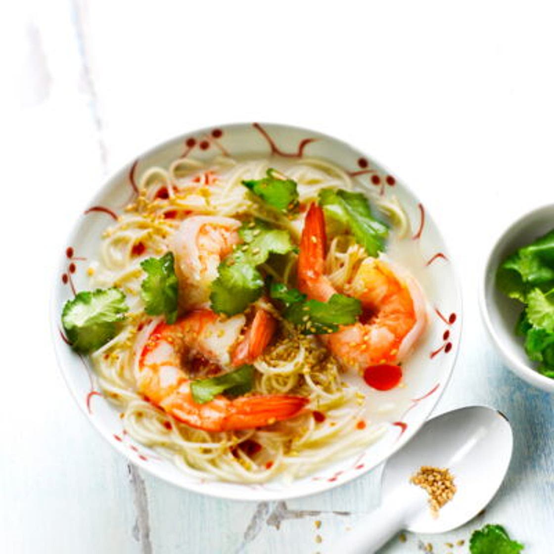 Nouilles aux crevettes et bouillon de coco